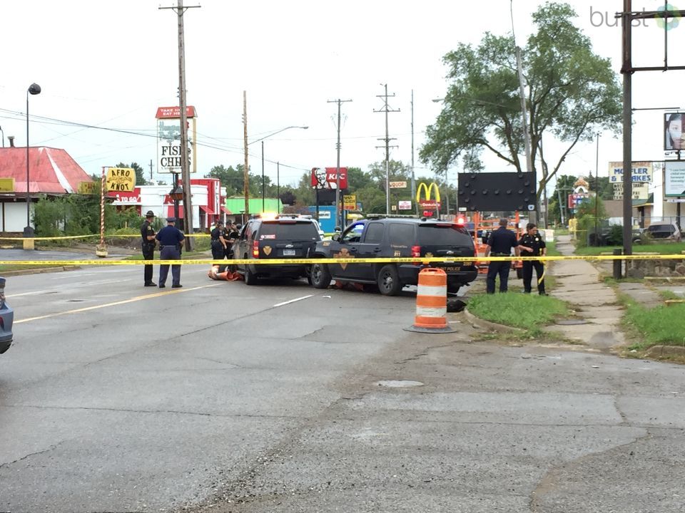 Officer-involved crash reported at Clio and Sonny in Flint