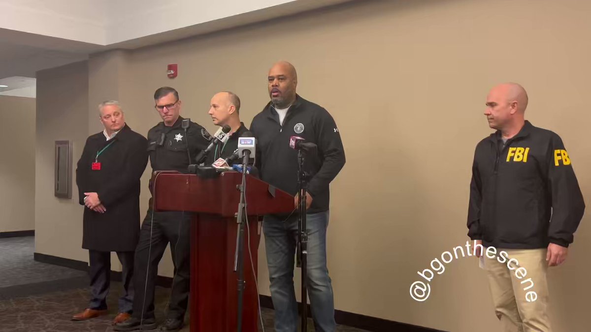 There is no longer a threat to campus. We believe there to only be one shooter Police give an update in the Michigan State University shooting, announcing the suspect has died from a self-inflicted gunshot wound