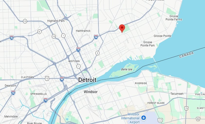DetroitPolice 5th Precinct is investigating a suspicious death in the 5500 block of Conner. DPD Evidence Techs were dispatched at 7:51am this morning to process the scene for homicide investigators. Detroit's East Side